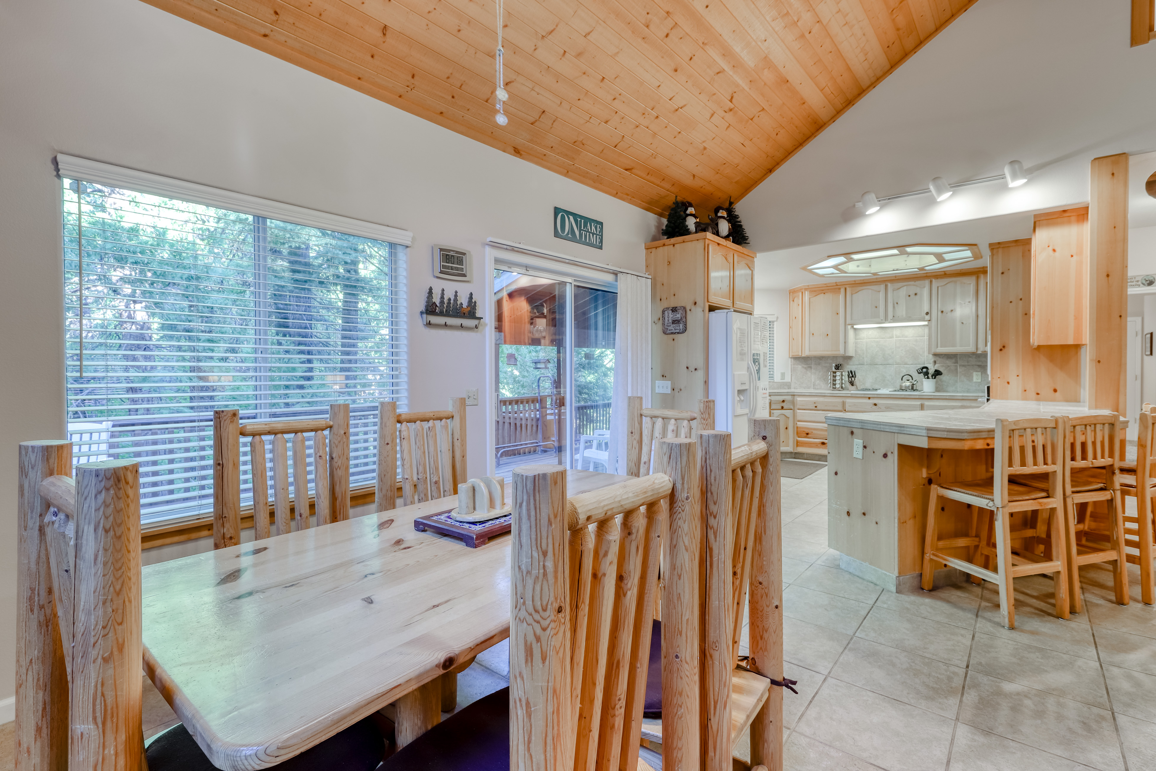 Yosemite Area Home 984829