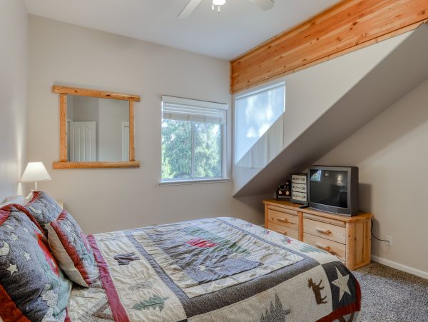 Yosemite Area Home 984829