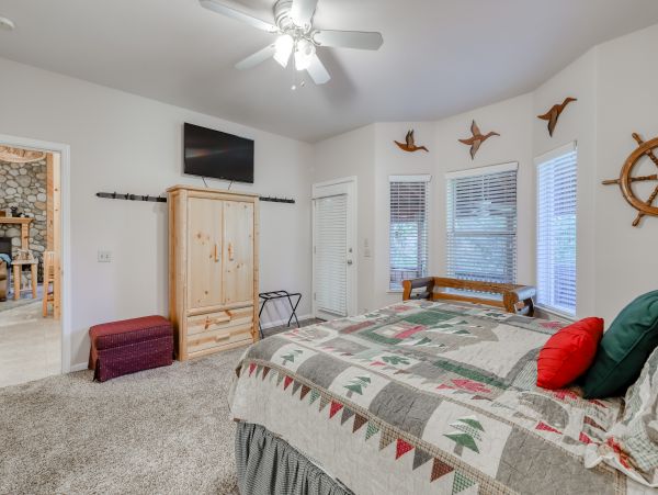 Yosemite Area Home 984829