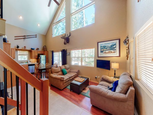 Yosemite Area Home 984832