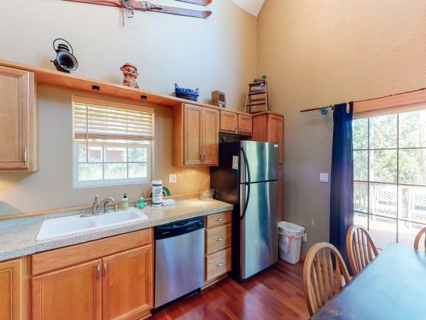 Yosemite Area Home 984832