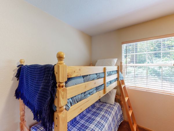 Yosemite Area Home 984832