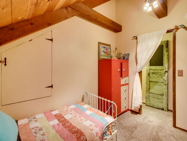 Yosemite Area Home 984833