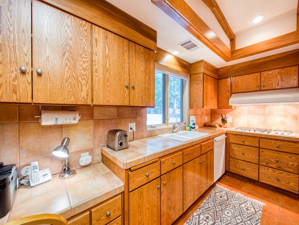 Yosemite Area Home 984834