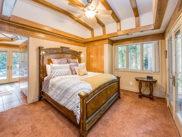 Yosemite Area Home 984834