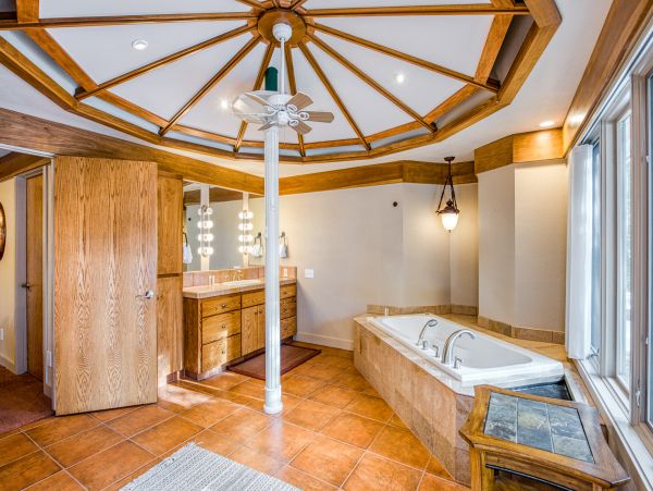 Yosemite Area Home 984834