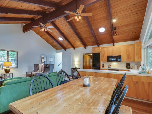 Yosemite Area Home 984835