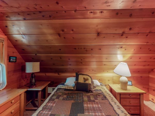 Yosemite Area Home 984836