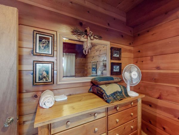 Yosemite Area Home 984836