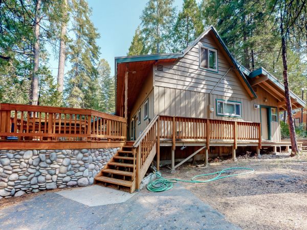 Yosemite Area Home 984836