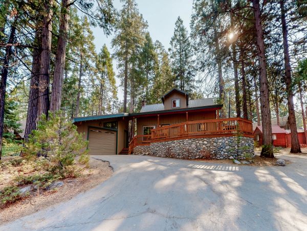 Yosemite Area Home 984836