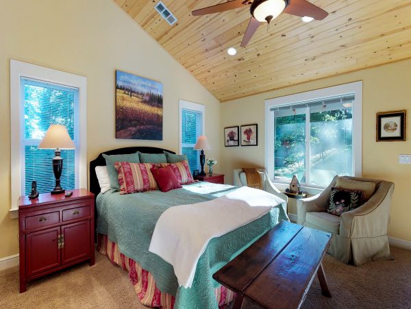 Yosemite Area Home 984837