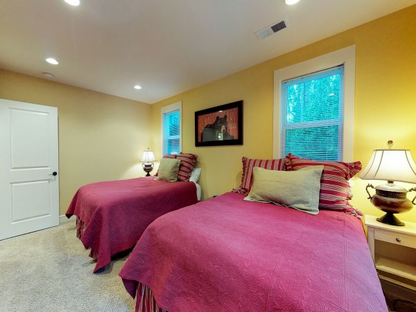 Yosemite Area Home 984837