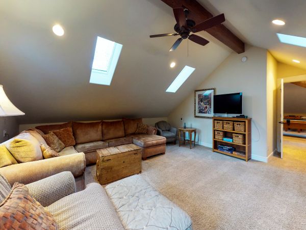 Yosemite Area Home 984837