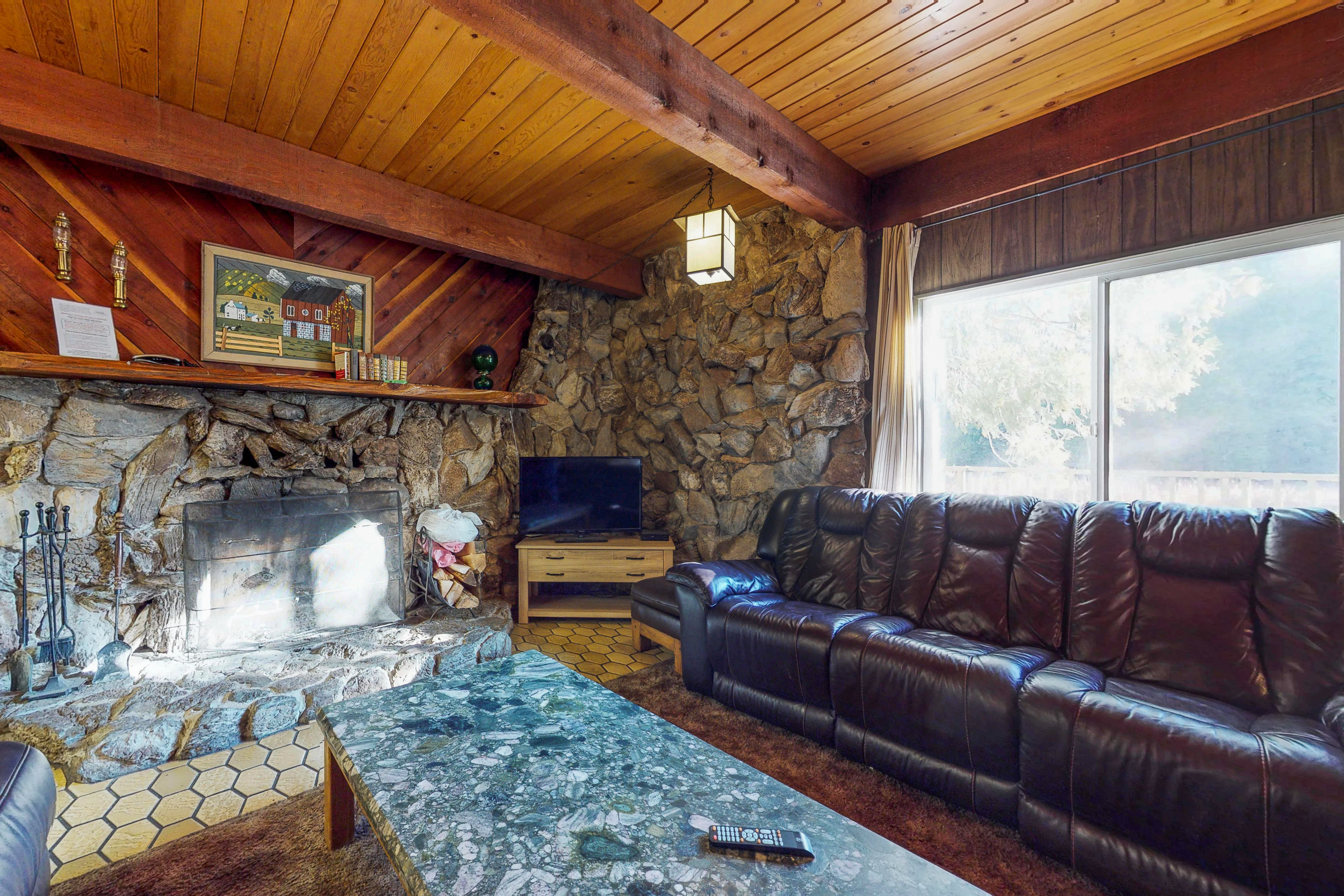 Yosemite Area Home 984838