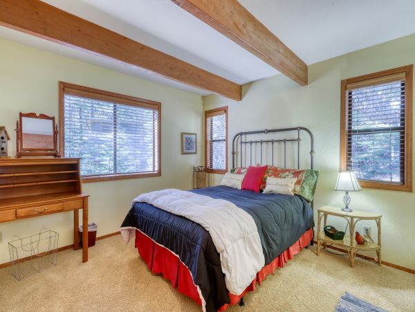 Yosemite Area Home 984839