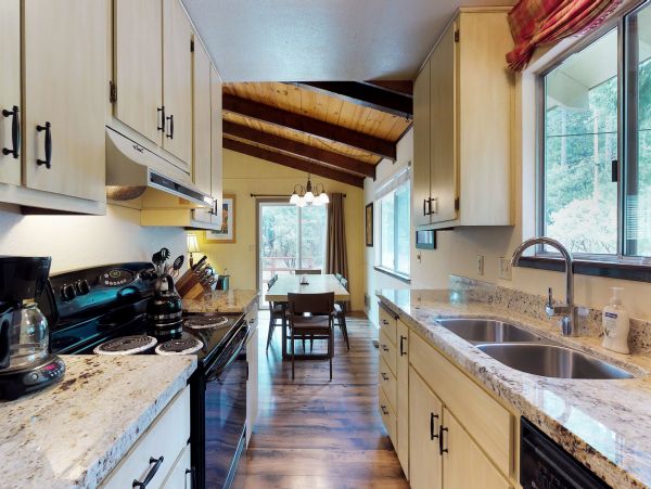 Yosemite Area Home 984840