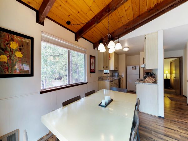 Yosemite Area Home 984840