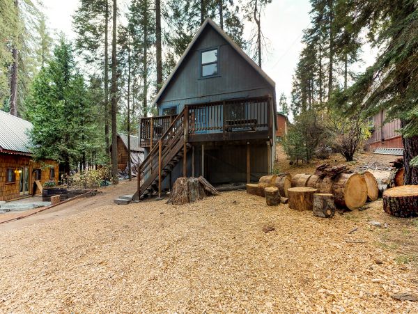 Yosemite Area Home 984841