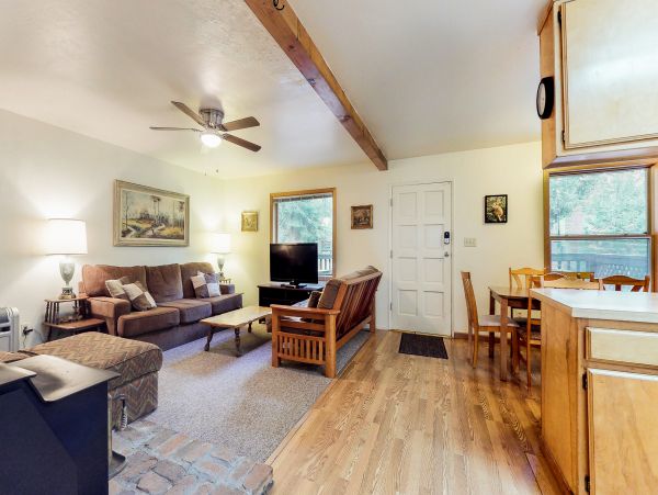 Yosemite Area Home 984841