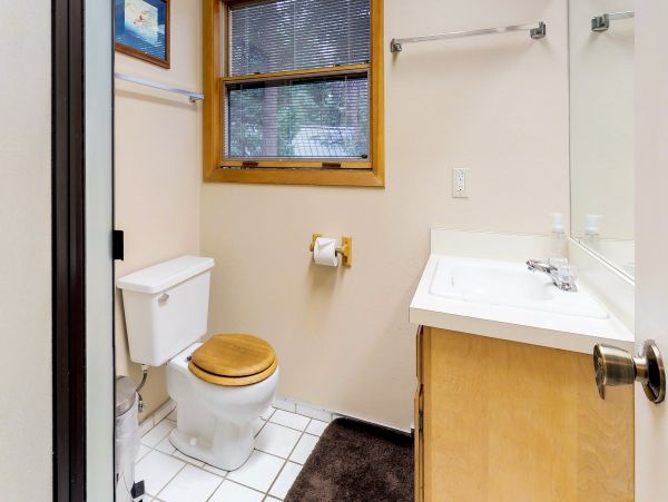 Yosemite Area Home 984841