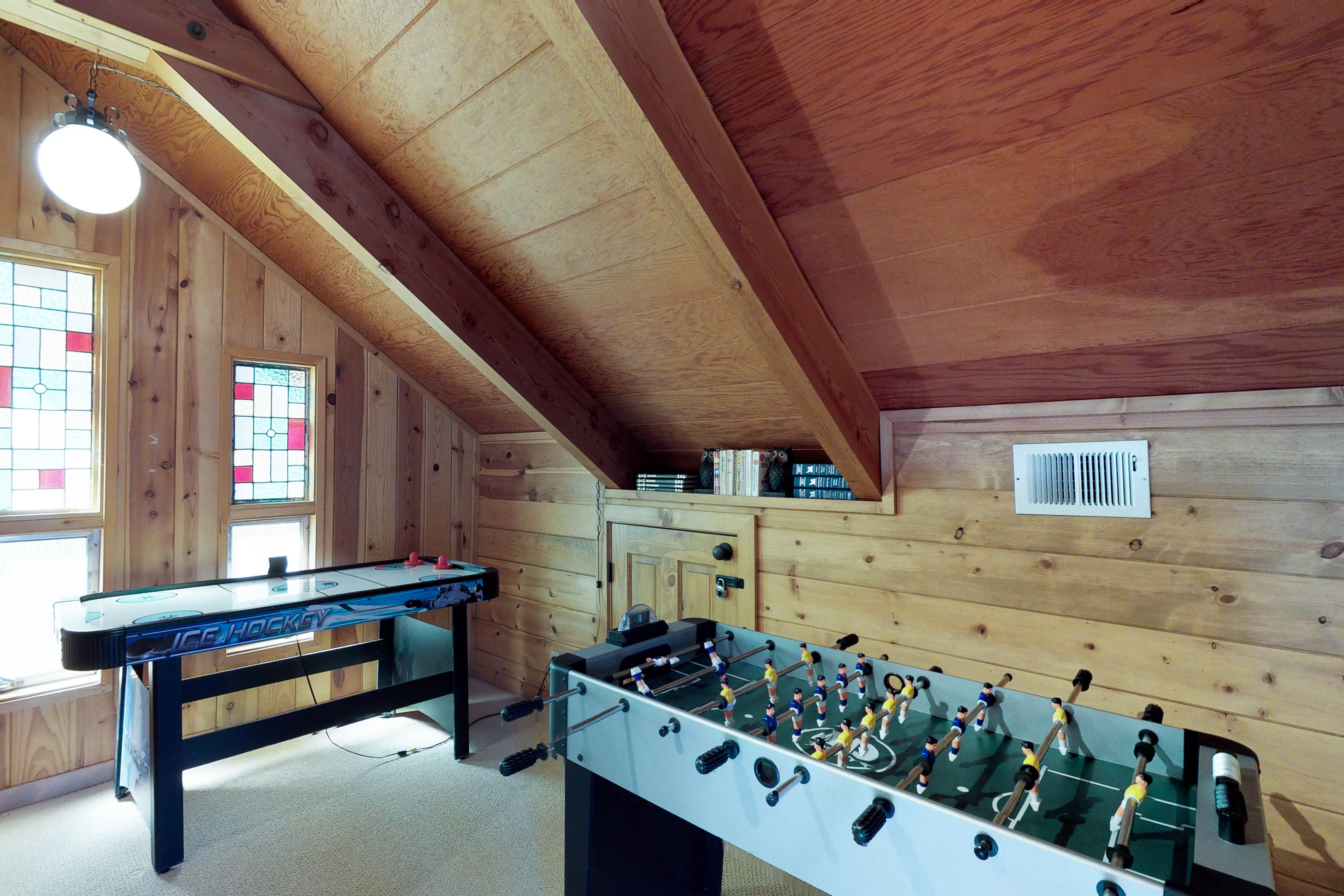 Yosemite Area Home 984842