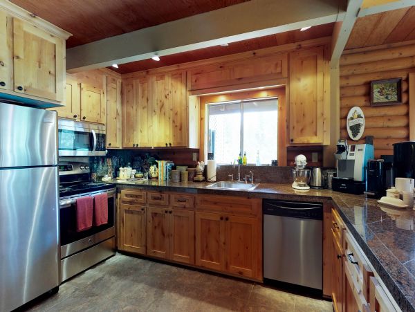 Yosemite Area Home 984842