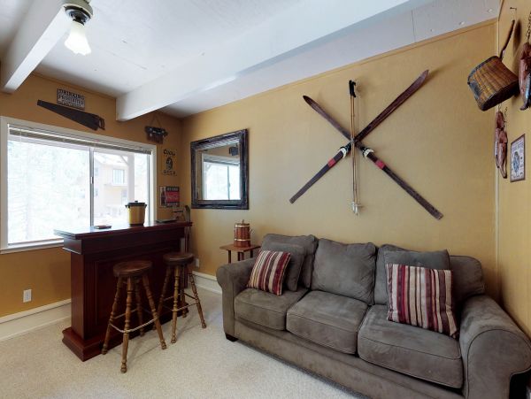 Yosemite Area Home 984842