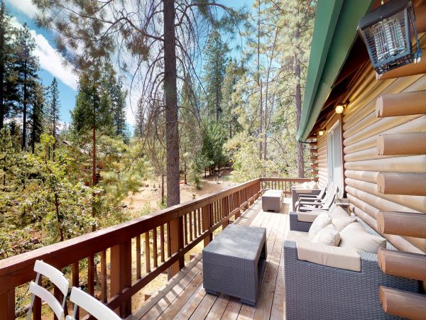 Yosemite Area Home 984842
