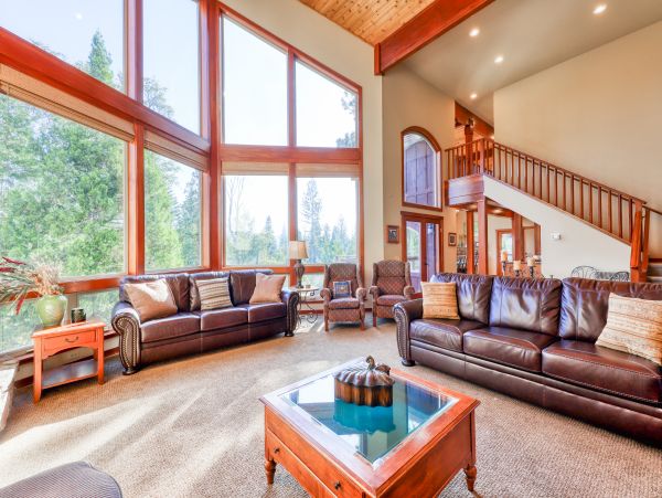 Yosemite Area Home 984843