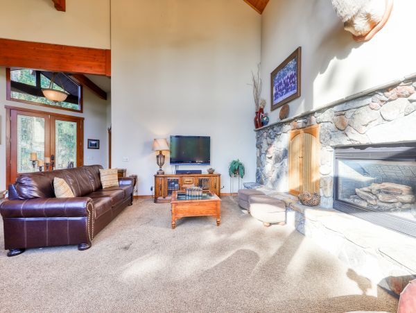 Yosemite Area Home 984843