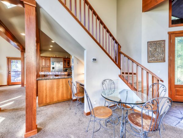Yosemite Area Home 984843