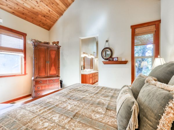 Yosemite Area Home 984843