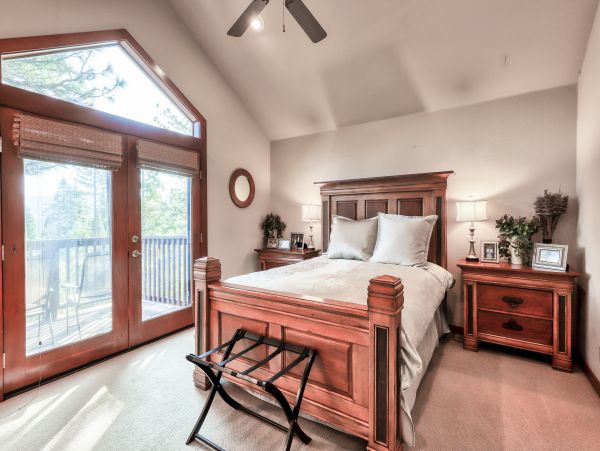 Yosemite Area Home 984843