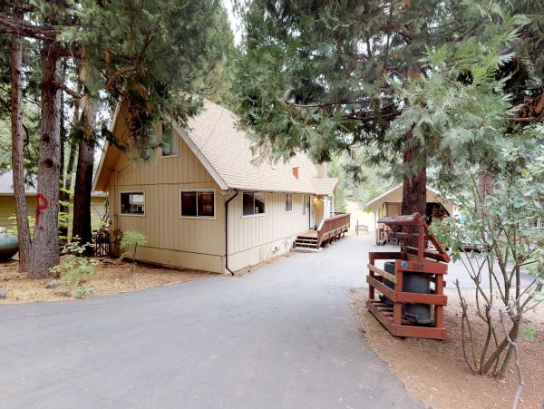 Yosemite Area Home 984844