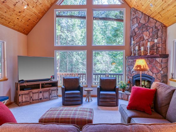 Yosemite Area Home 984845