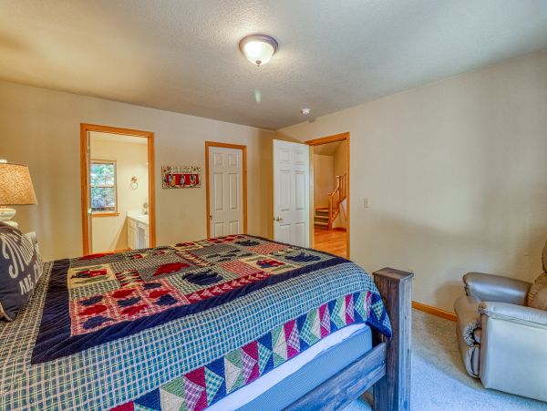 Yosemite Area Home 984845