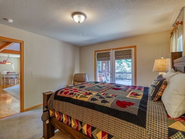 Yosemite Area Home 984845