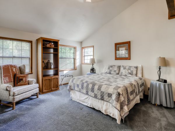 Yosemite Area Home 984846