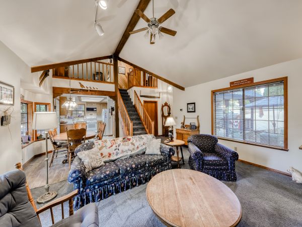 Yosemite Area Home 984846