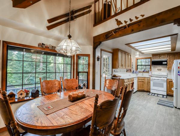 Yosemite Area Home 984846