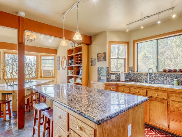 Yosemite Area Home 984847