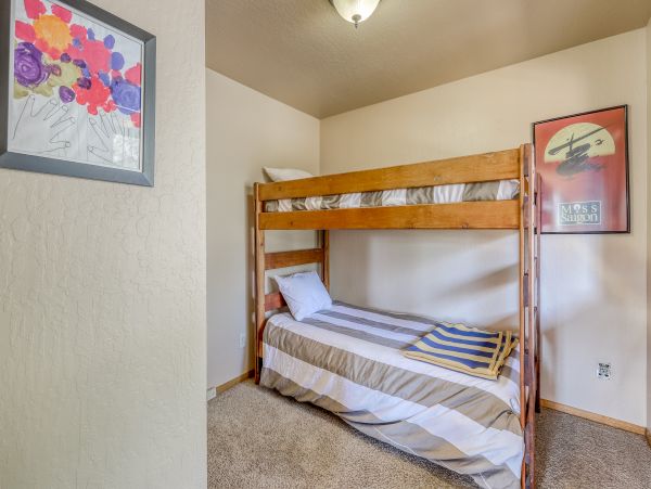Yosemite Area Home 984847