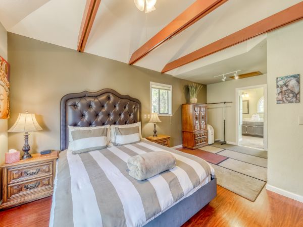 Yosemite Area Home 984847