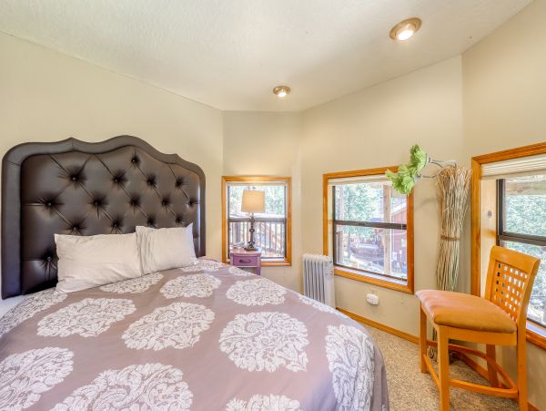 Yosemite Area Home 984847