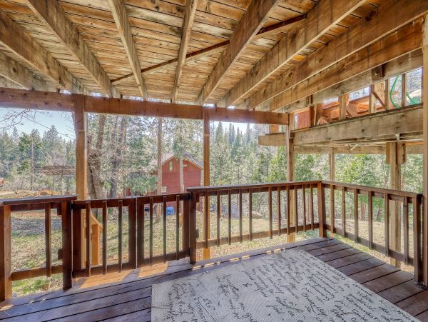 Yosemite Area Home 984847