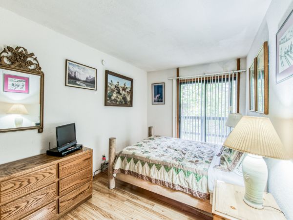 Yosemite Area Home 984848