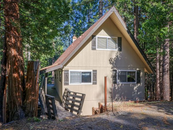 Yosemite Area Home 984849