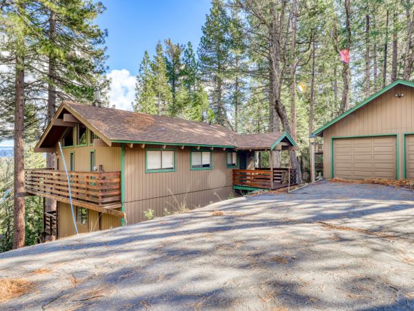 Yosemite Area Home 984850