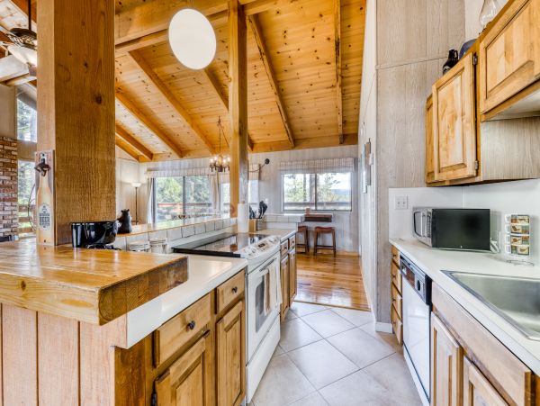 Yosemite Area Home 984850